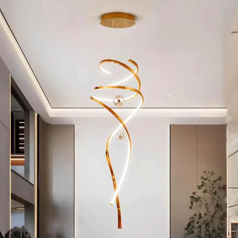 Incandescent Chandeliers for a Warm and Traditional GlowAntiqua chandelier by Gloss (003)