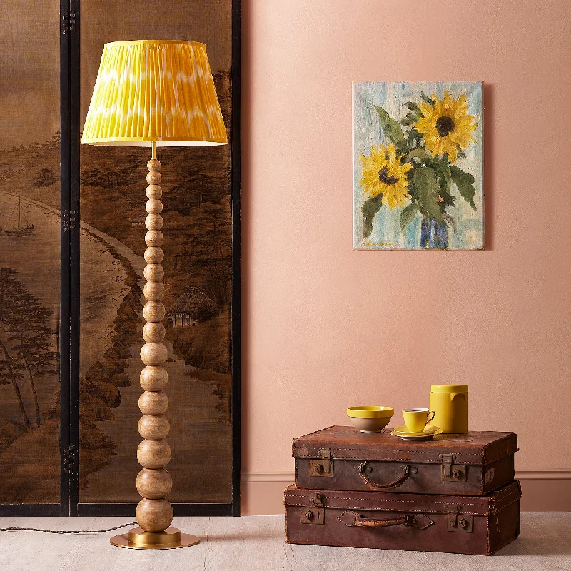 Industrial Style Floor Lamp with Exposed Bulbs for Loft ApartmentsRahul standing lamp in warm wood