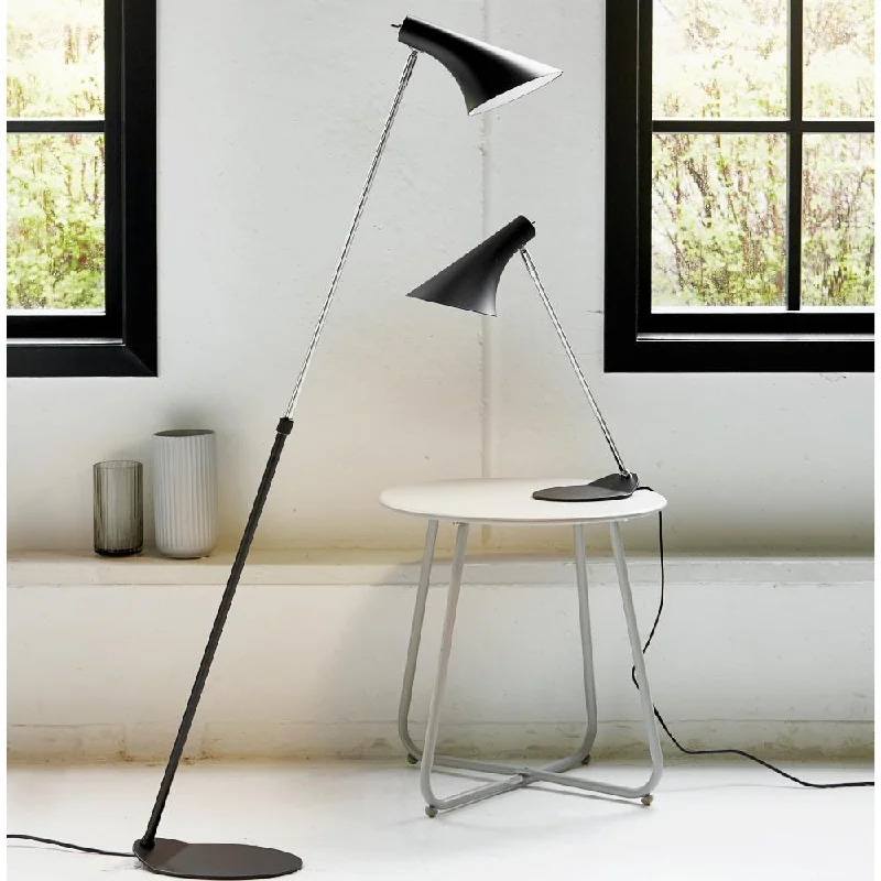 Glass Floor Lamp with Frosted Shades for Soft Diffused LightVanila Floor Lamp - Black