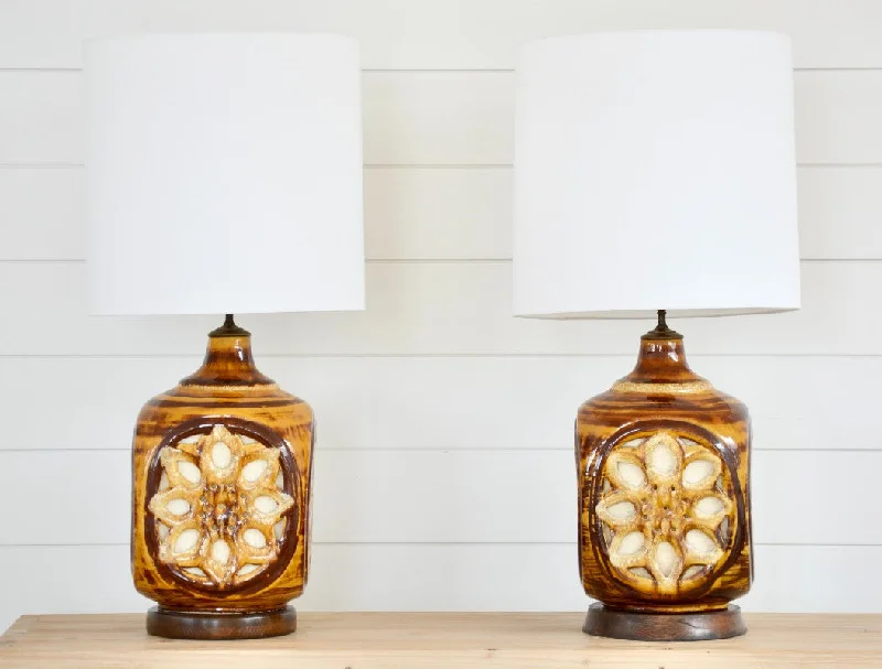 coastal style table lamps with nautical elements for beach housesvintage pair of midcentury table lamps